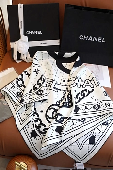 Платки Chanel 4775400