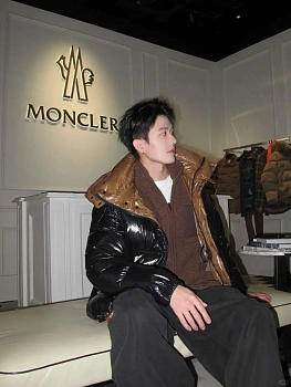 Куртки И Пуховики Мужские Moncler 1257541