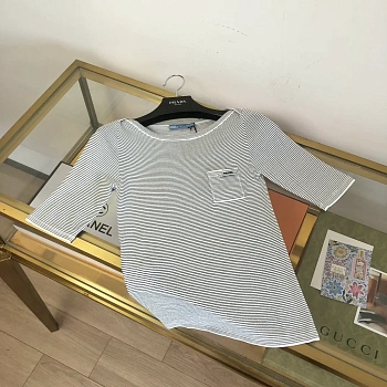 Футболки Женские Prada 13556055