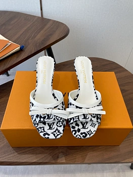 Босоножки Женские Louis Vuitton 12240233