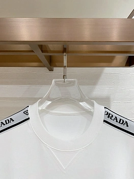 Футболки Мужские Prada 10610718
