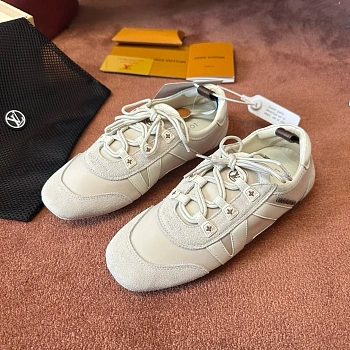 Кроссовки Женские Louis Vuitton 898830