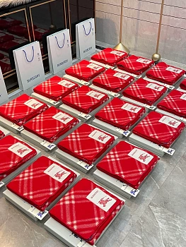 Шарфы Burberry 1481136
