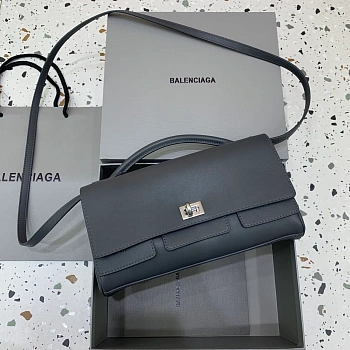 Клатчи Женские Balenciaga 13552729
