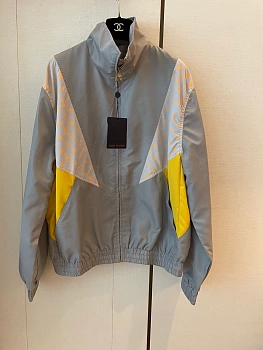 Куртки И Пуховики Женские Louis Vuitton 11466842