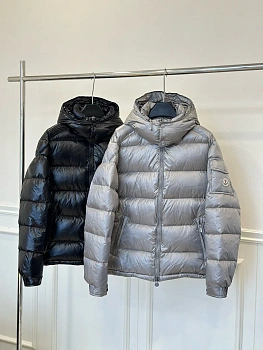 Куртки И Пуховики Женские Moncler 4443482