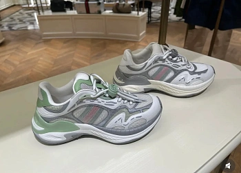 Кроссовки Женские Gucci 4321368