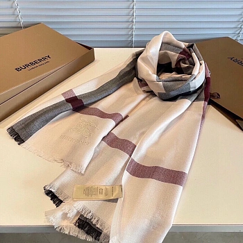 Шарфы Burberry 588255