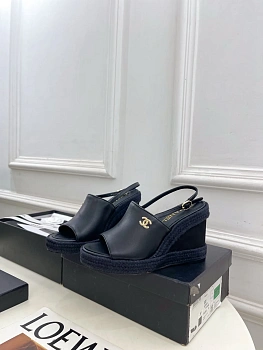 Босоножки Женские Chanel 12601477