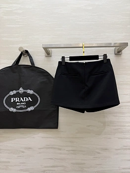 Шорты Женские Prada 11568010