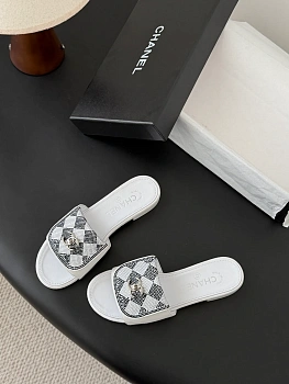 Шлепанцы Женские Chanel 1818743