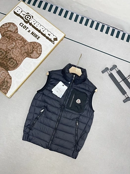 Жилеты Женские Moncler 685186