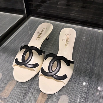 Кошельки Chanel 11571382