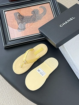 Шлепанцы Женские Chanel 1818711