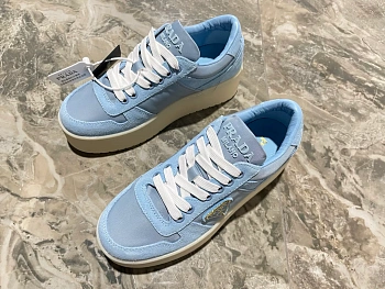Кроссовки Женские Prada 9833779