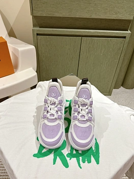 Кроссовки Женские Louis Vuitton 10840495