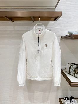 Куртки И Пуховики Мужские Moncler 619018