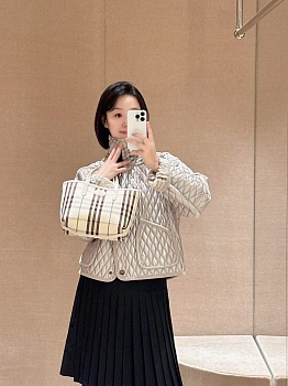 Куртки И Пуховики Женские Burberry 403090