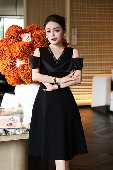 Платья Женские Christian Dior 10400148