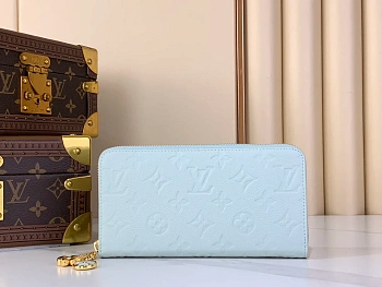 Клатчи Женские Louis Vuitton 13582761