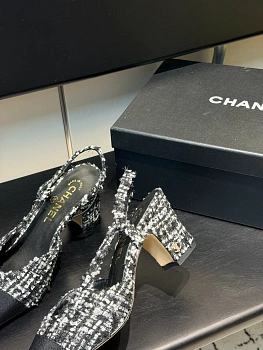 Сандалии Женские Chanel 10611389