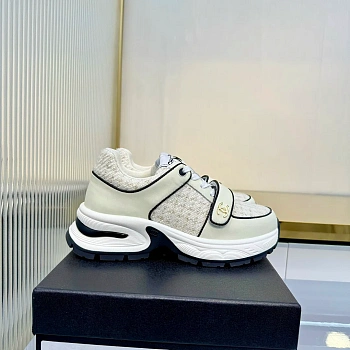 Кроссовки Женские Chanel 11396601