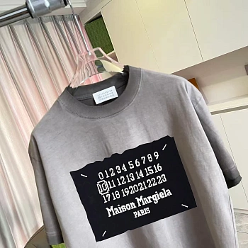 Футболки Женские Maison Margiela 9352407