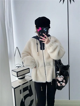 Куртки И Пуховики Женские Louis Vuitton 1224769