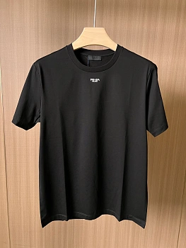 Футболки Женские Prada 11000483