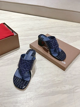 Босоножки Женские Christian Louboutin 35782