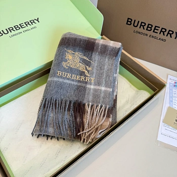 Шарфы Burberry 702869