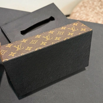 Текстиль Louis Vuitton 4884564