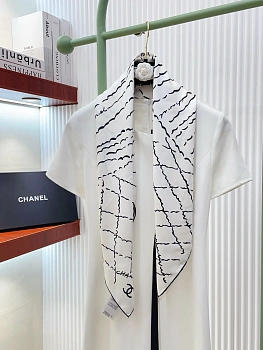 Платки Chanel 13119684