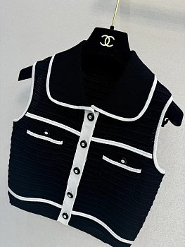 Жилеты Женские Chanel 11697178