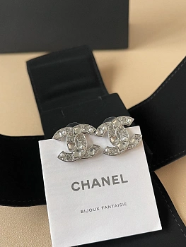 Бижутерия Chanel 17651