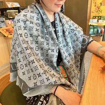 Шарфы Louis Vuitton 2393