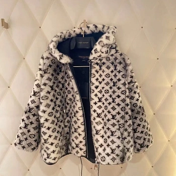 Шубы Женские Louis Vuitton 1065941
