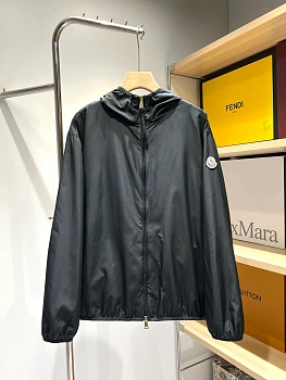 Куртки И Пуховики Женские Moncler 12778577