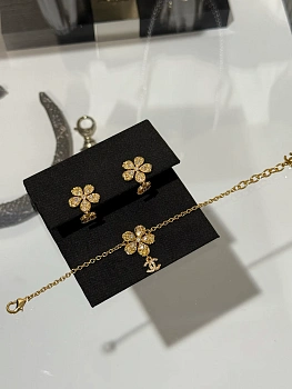 Бижутерия Chanel 5623897