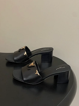 Сандалии Женские Louis Vuitton 2597168