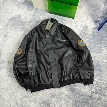 Куртки И Пуховики Женские Balenciaga 215424