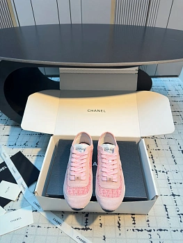 Кроссовки Женские Chanel 10468509