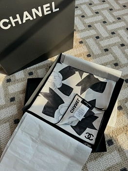 Платки Chanel 12737847