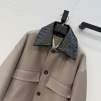 Кожаные Куртки И Дублёнки Женские Bottega Veneta 11520307
