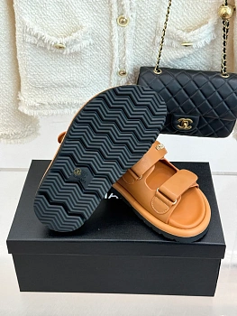 Шлепанцы Женские Chanel 11646696