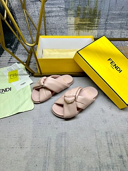 Шлепанцы Женские Fendi 19274