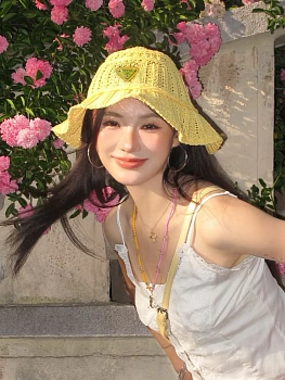 Головные Уборы Prada 13569618