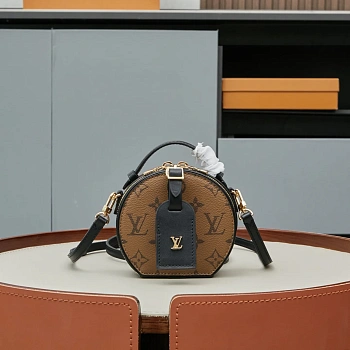 Сумки На Ремне Женские Louis Vuitton 25404