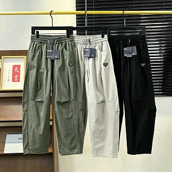 Брюки Мужские Prada 13474972