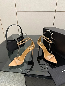 Сандалии Женские Giuseppe Zanotti 5052118